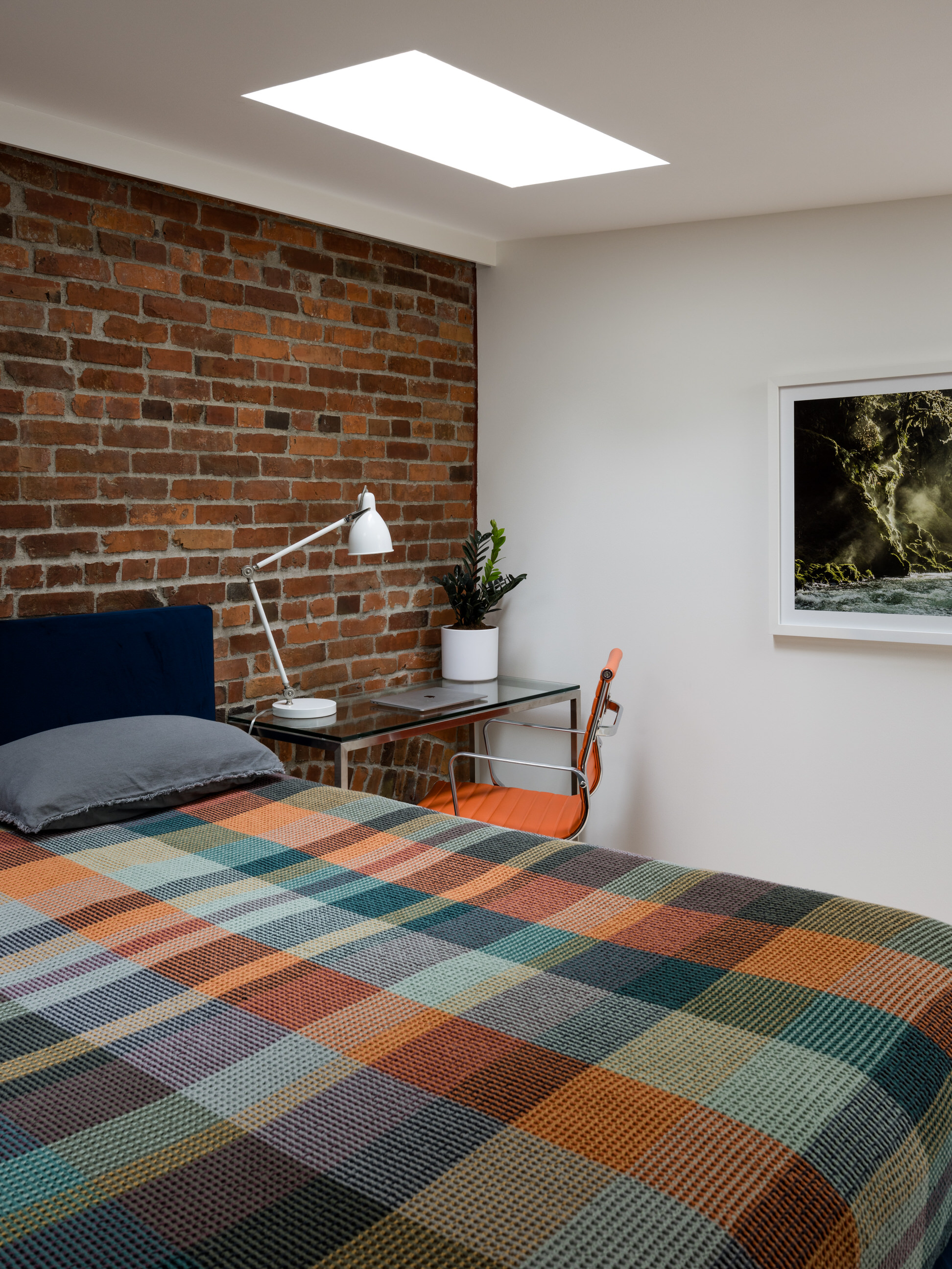 Post Alley Condo gallery 3